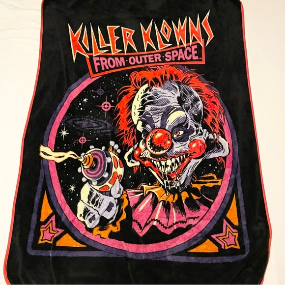 Steven Rhodes Killer Klowns from Outer Space Blanket - Picture 1 of 16